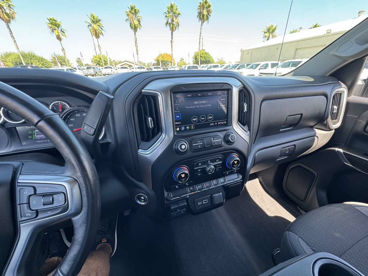 Used 2020 Chevrolet Silverado 1500 LT w/ All-Star Edition AWD/4WD image 28