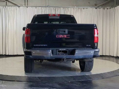 Used 2017 GMC Sierra 1500 SLE w/ SLE Value Package AWD/4WD image 9