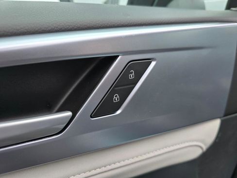 New 2026 Volkswagen Taos SE AWD/4WD image 20