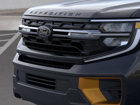 New 2026 Ford Expedition Tremor image 17