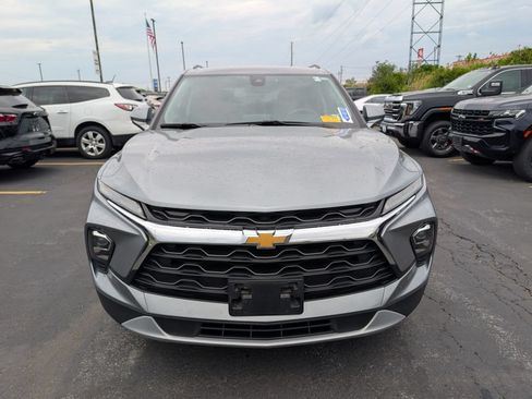 Used 2024 Chevrolet Blazer LT w/ Convenience Package AWD/4WD image 2