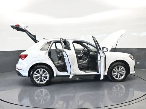 Used 2025 Audi Q3 2.0T Premium image 74