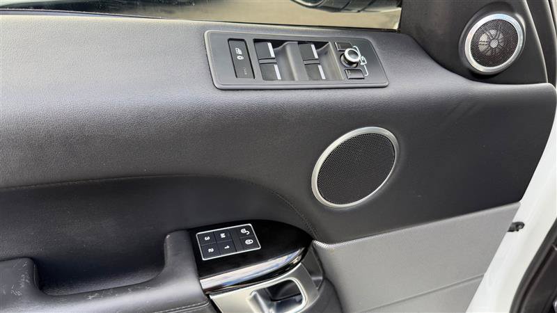Used 2017 Land Rover Range Rover Sport HSE AWD/4WD image 22