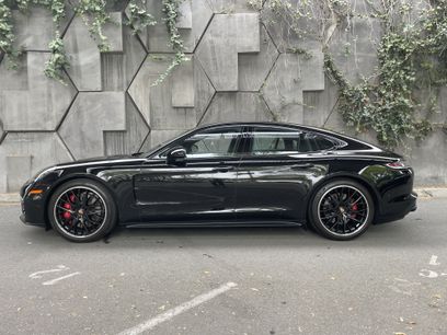 Used 2023 Porsche Panamera GTS