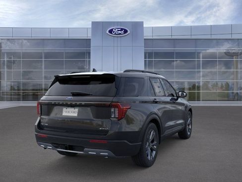 New 2026 Ford Explorer Active AWD/4WD image 8
