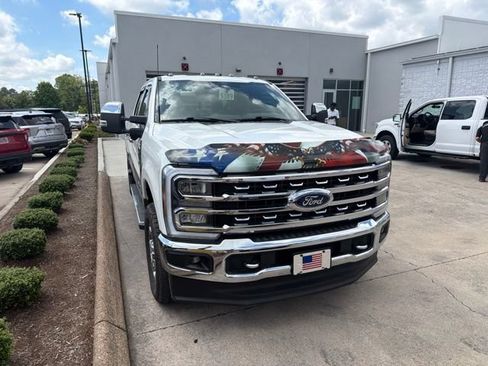 Used 2024 Ford F250 Lariat w/ Chrome Package AWD/4WD image 10