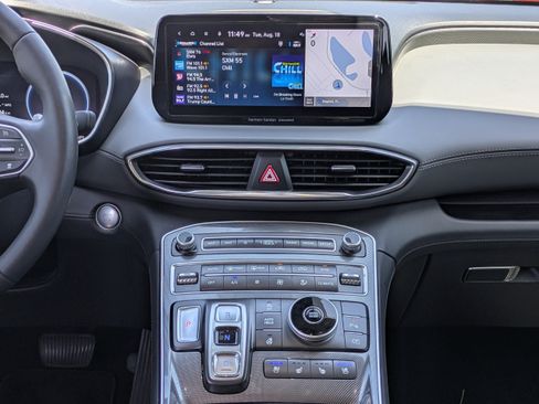 Certified 2023 Hyundai Santa Fe Limited FWD image 17