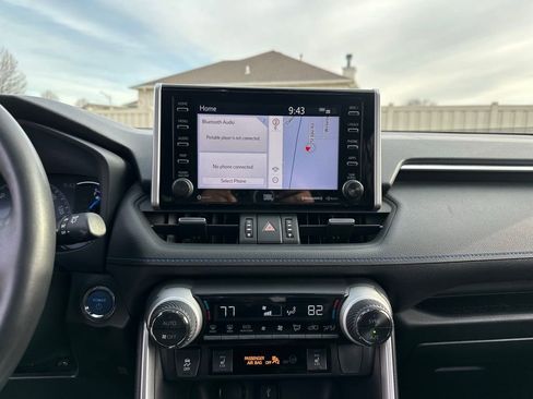 Used 2020 Toyota RAV4 XSE w/ XSE Grade Weather Package image 34