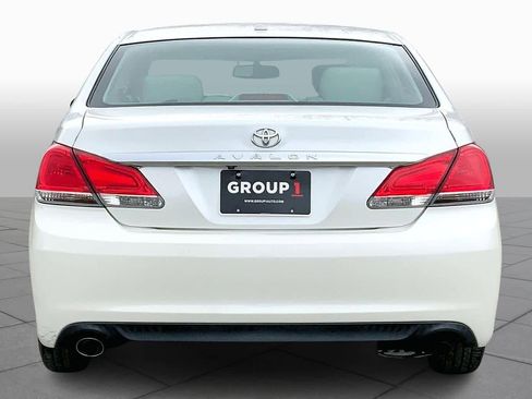 Used 2012 Toyota Avalon image 4