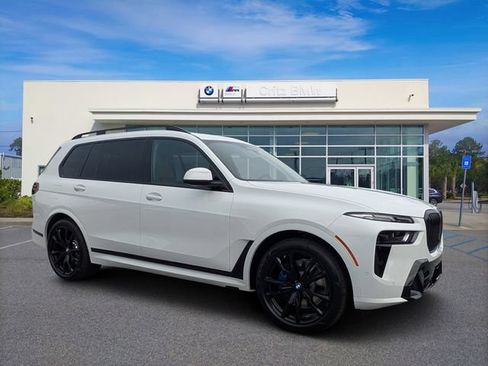 New 2027 BMW X7 xDrive40i w/ M Sport Package AWD/4WD image 1