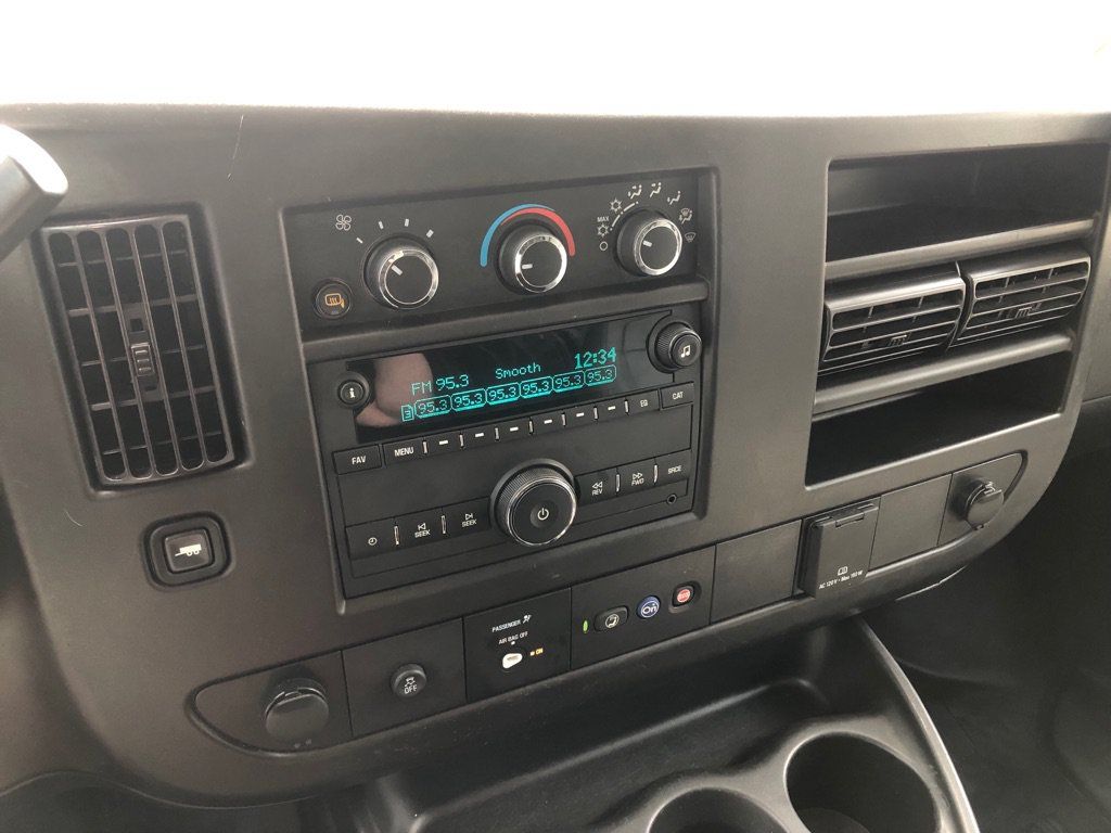 Used 2023 GMC Savana 2500 Extended w/ Driver Convenience Package RWD image 27