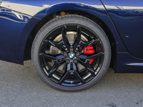 New 2026 BMW 330i Sedan w/ M Sport Package image 8