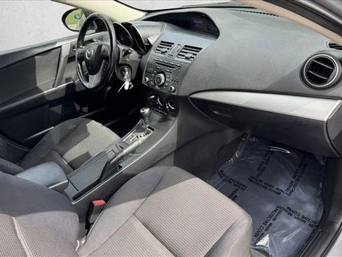 Used 2012 MAZDA MAZDA3 i Touring FWD image 19