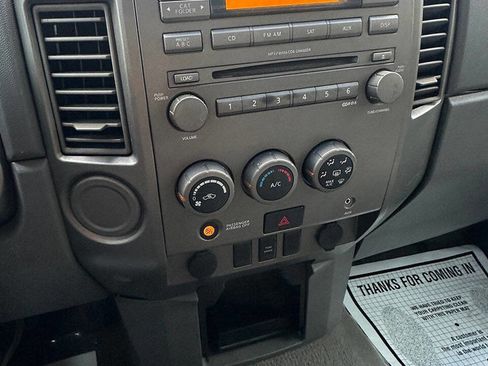 Used 2006 Nissan Titan SE RWD image 13
