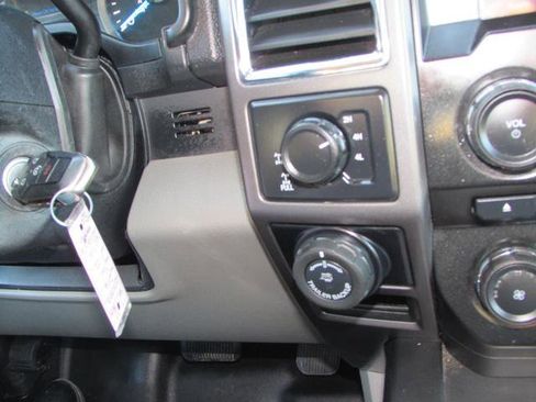 Used 2016 Ford F150 XLT w/ Equipment Group 302A Luxury image 23