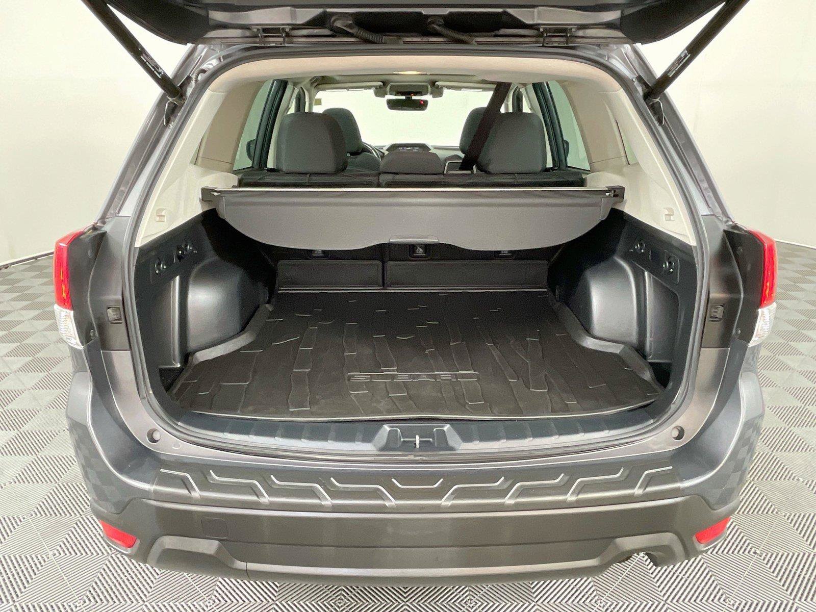 Used 2021 Subaru Forester Premium AWD/4WD image 28