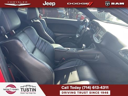 Used 2016 Dodge Challenger SRT Hellcat RWD image 16