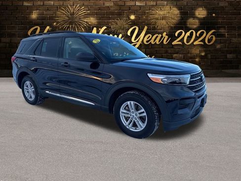 Used 2021 Ford Explorer XLT image 8