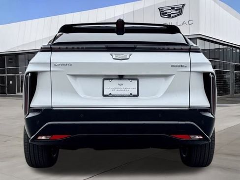 New 2025 Cadillac Lyriq Luxury image 5