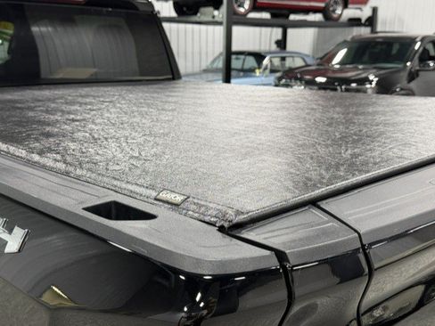 Certified 2025 GMC Sierra 1500 Elevation w/ Max Trailering Package AWD/4WD image 4