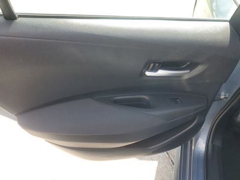 Used 2021 Toyota Corolla LE image 14