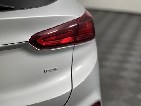 Used 2019 Hyundai Santa Fe SEL AWD/4WD image 12