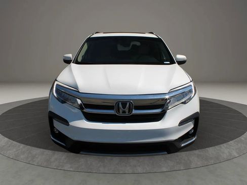 Used 2021 Honda Pilot Touring image 2