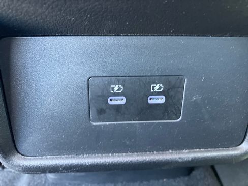 Used 2024 Nissan Rogue SV FWD image 33