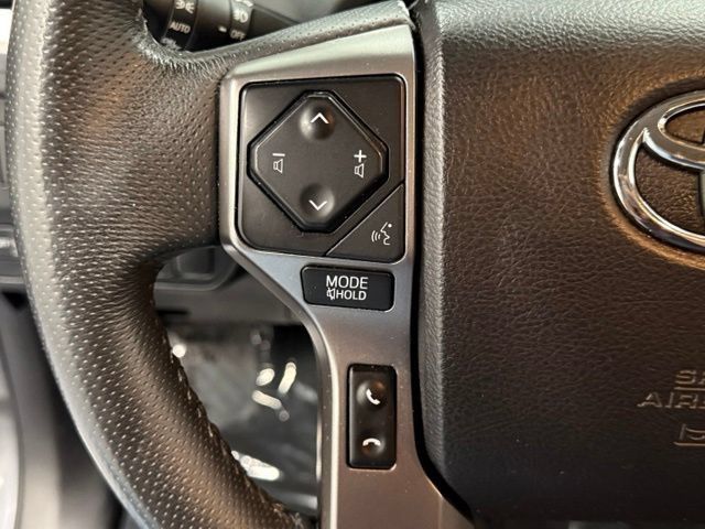 Used 2021 Toyota Tacoma SR5 RWD image 15