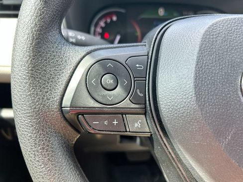 Certified 2025 Toyota RAV4 XLE FWD image 16