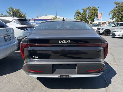 Used 2025 Kia K4 FWD image 6