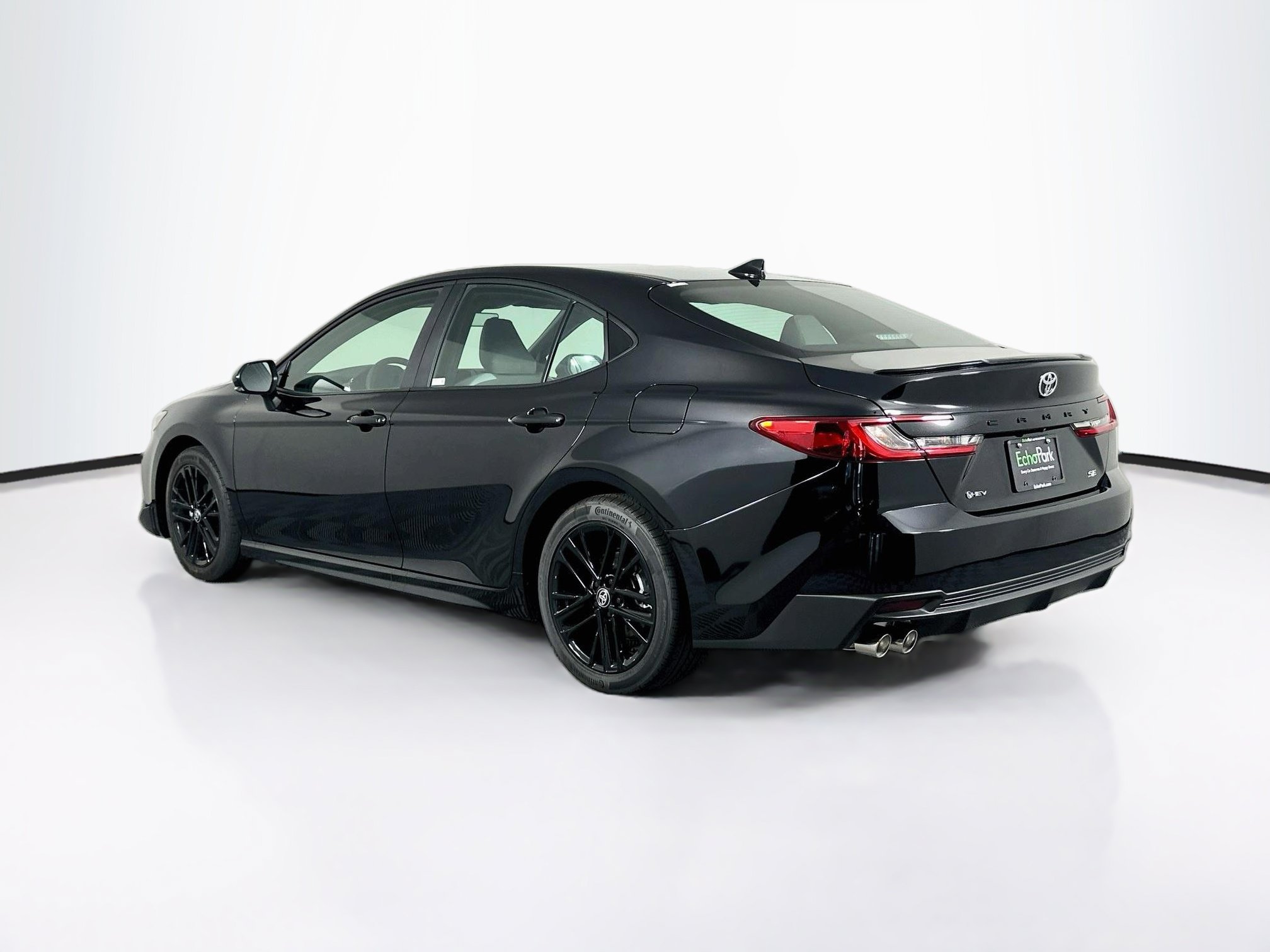 Used 2026 Toyota Camry SE w/ Convenience Package FWD image 5