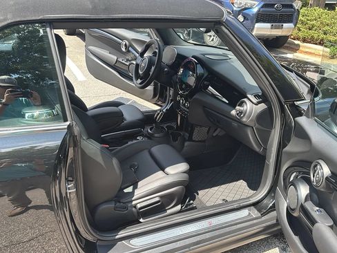 Used 2023 MINI Cooper S FWD image 21