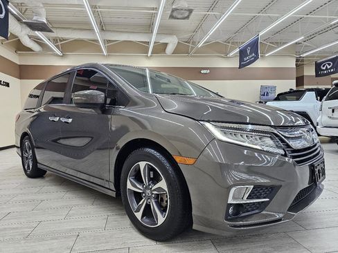 Used 2018 Honda Odyssey Touring image 4