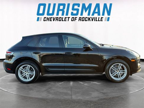 Used 2022 Porsche Macan image 7