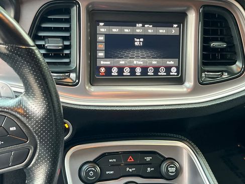 Used 2022 Dodge Challenger GT image 21