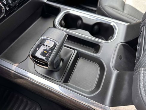 Used 2023 Chevrolet Silverado 1500 LTZ w/ Technology Package AWD/4WD image 28