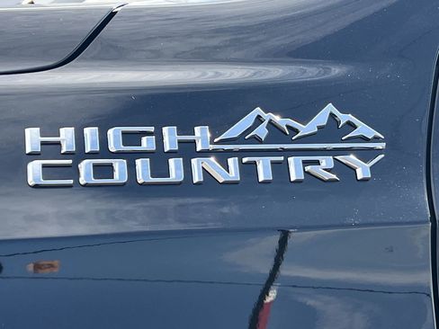 New 2025 Chevrolet Suburban High Country w/ Sun And Tow Package image 32