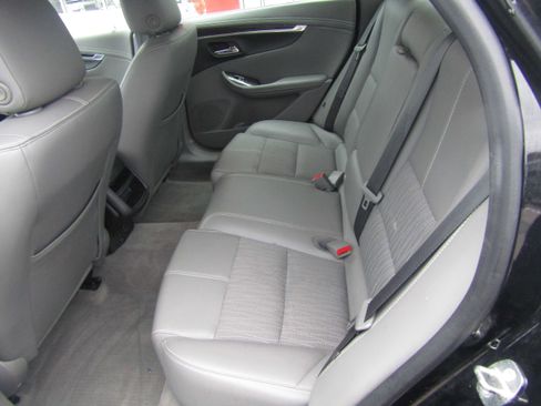 Used 2018 Chevrolet Impala LS image 11