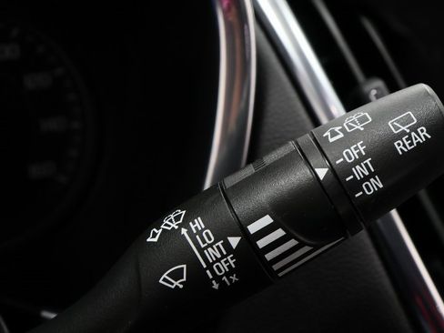 Used 2024 Chevrolet Equinox LT image 15