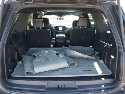 Used 2021 Ford Expedition Limited AWD/4WD image 11