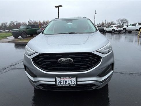 Used 2022 Ford Edge SE w/ Black Appearance Package image 8
