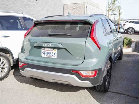 Certified 2023 Kia Niro EX image 13