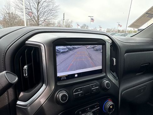Used 2019 Chevrolet Silverado 1500 RST image 24