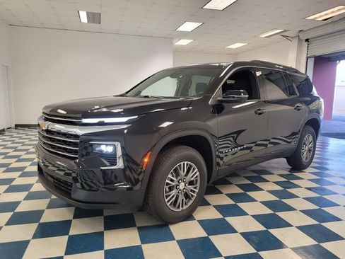 New 2026 Chevrolet Traverse LT w/ Driver Confidence Package image 3