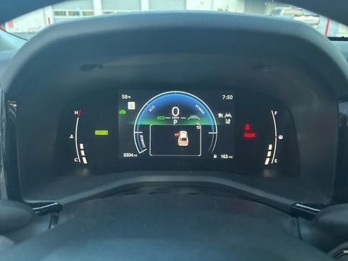 Used 2025 Toyota Camry LE w/ Convenience Package image 8