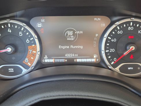 Used 2023 Jeep Renegade Latitude image 19