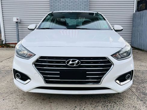 Used 2019 Hyundai Accent SEL image 2