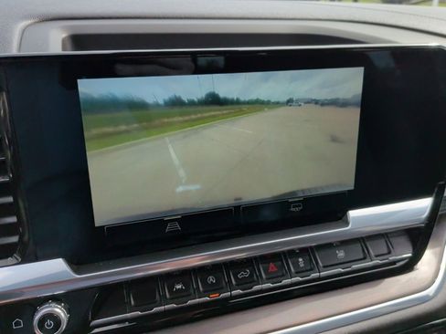 Used 2022 GMC Sierra 1500 SLT w/ SLT Convenience Package image 25