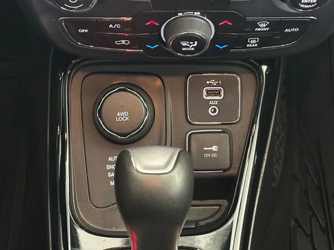 Used 2020 Jeep Compass Limited AWD/4WD image 15